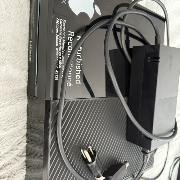 Xbox One Console - Picture 5 of 5